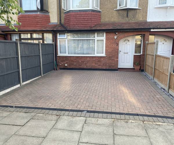 Torrington Road, UB6