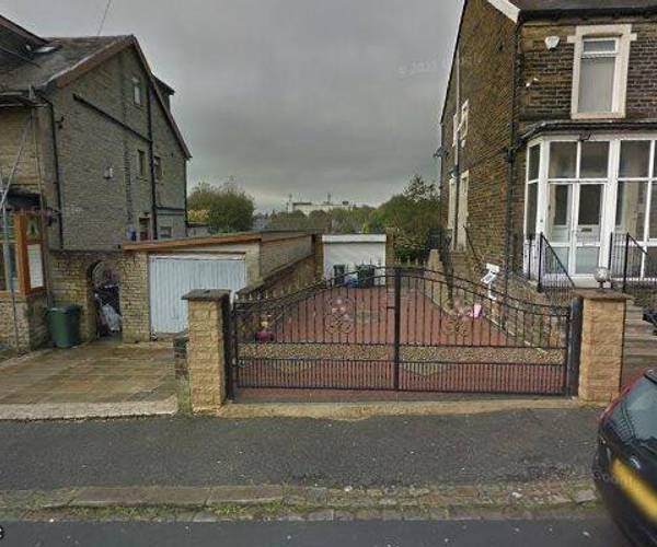 Parking on Haslingden Drive, BD9