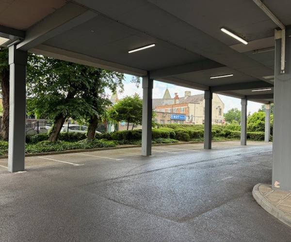 Budget Ibis London Heathrow Central Car Park