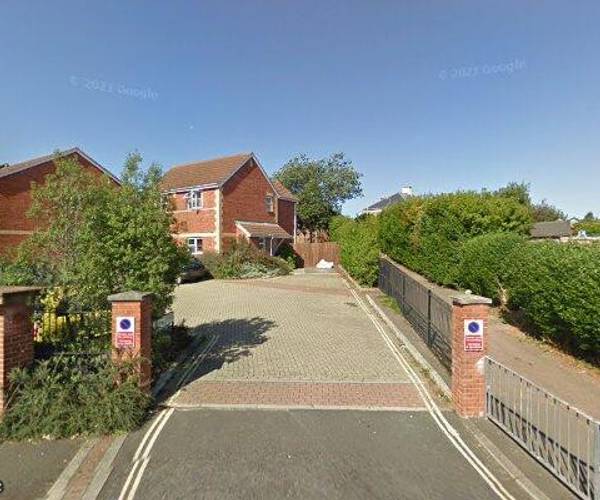 Parking on Buddle Lane, EX4