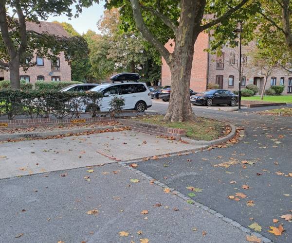 Parking on Anstice Close, W4