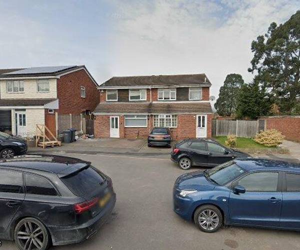 Parking on Grenville Drive, B23