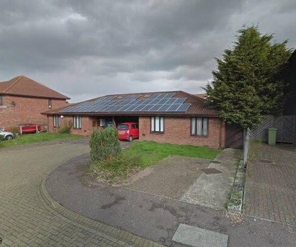 Parking on Jacobs Close, MK14