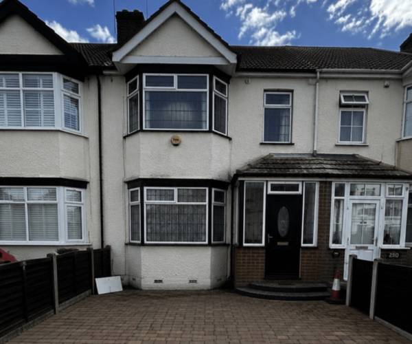 Reede Road, RM10