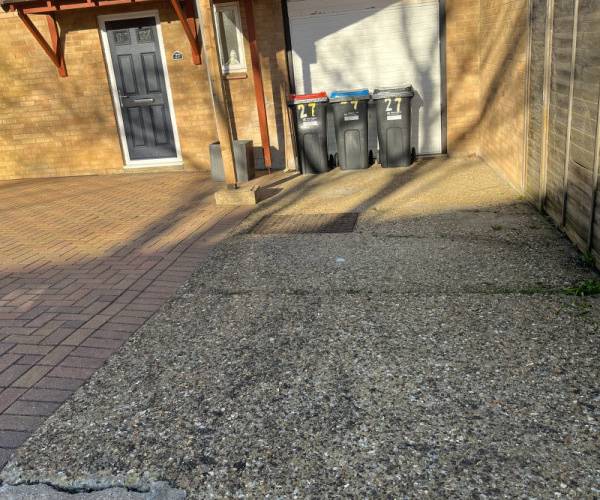 Wimbledon Place, MK13