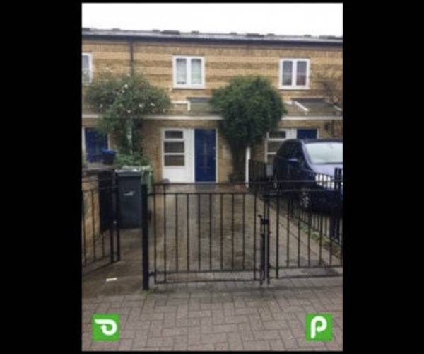 Parking on Canterbury Crescent, SW9