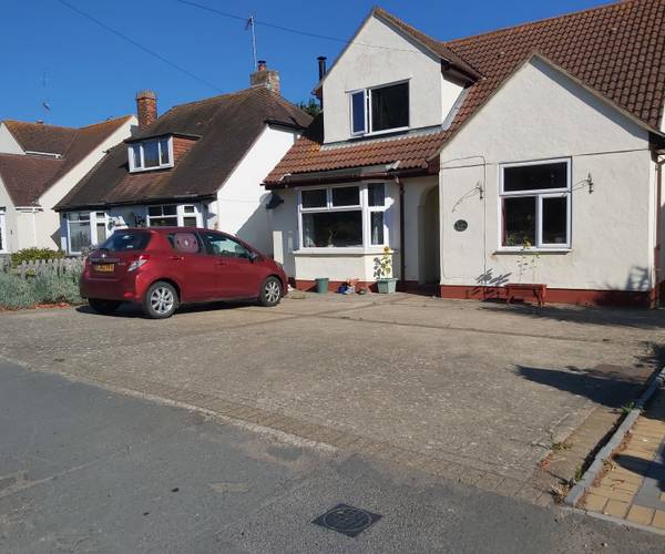 Parking on Walton Road, CO14