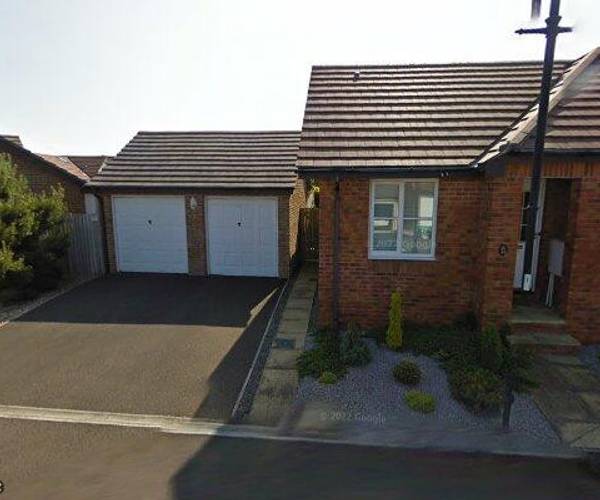 Parking on Armada Way, EX39