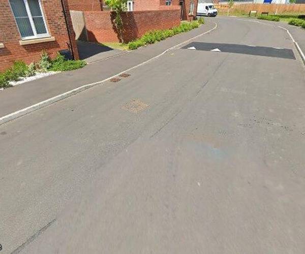 Parking on Houston Way, B62