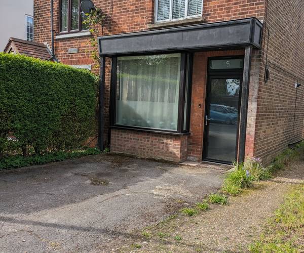 Parking on Slough Road, SL3