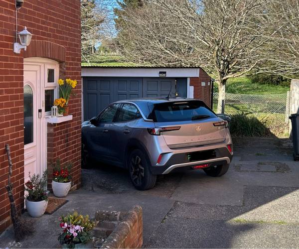 Parking on Hanover Road, EX1