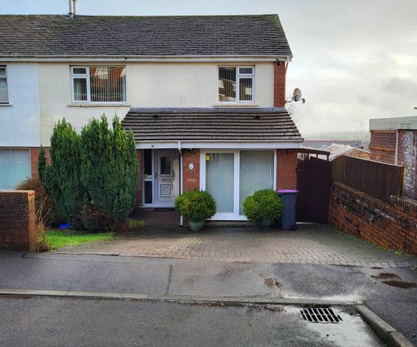 St. Marys Close, NP4
