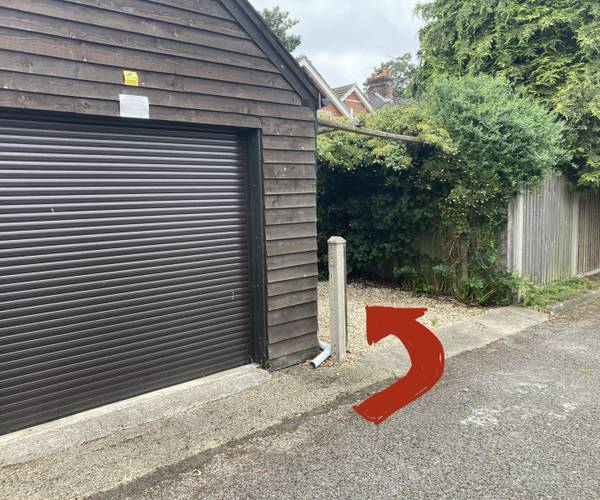Parking on Woodstock Lane, BH24