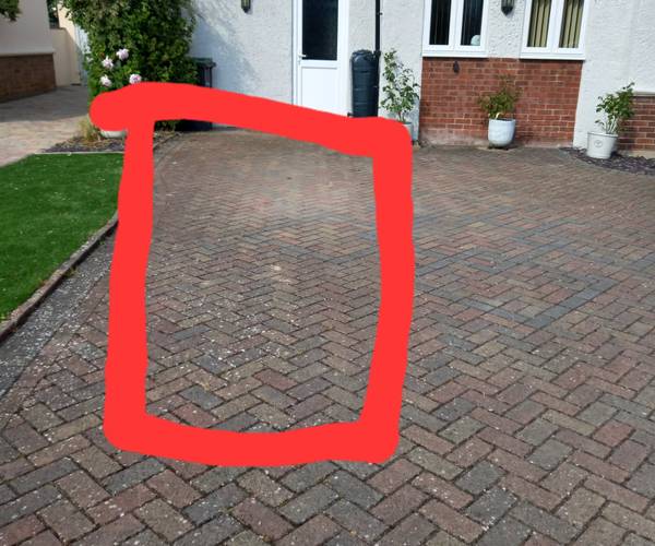 Parking on Sadlers Mead, SN15