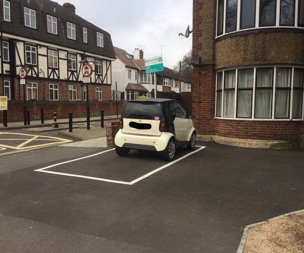 Parking on Kings Avenue, SW4