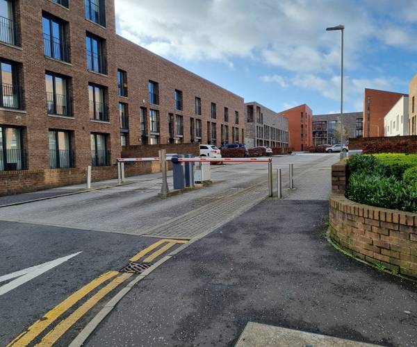Parking on Apsley Place, G5