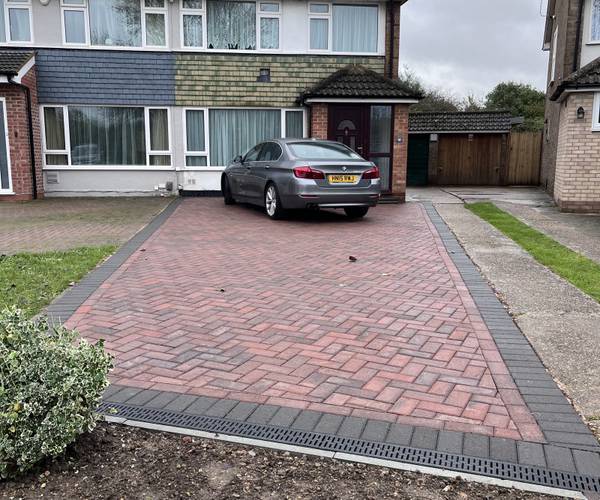 Parking on Russell Drive, TW19