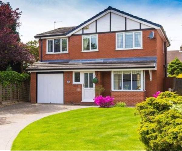 Parking on Birchwood Close, WN7