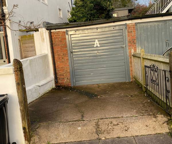 Parking on Southdown Avenue, BN1
