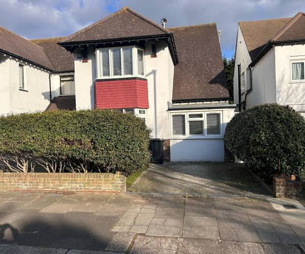 Parking on Derek Avenue, BN3
