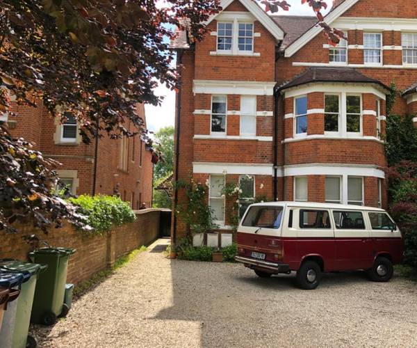 Parking on Woodstock Road, OX2