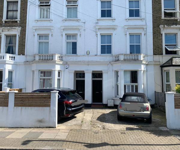 Parking on Vant Road, SW17
