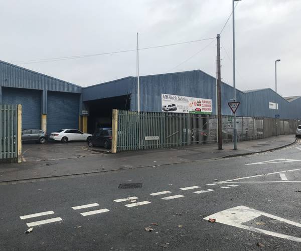 Parking on Grosvenor Road, B6