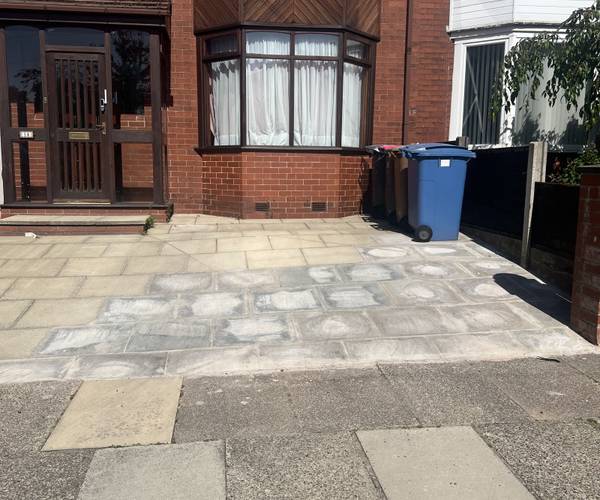 Parking on Norwood Avenue, M7
