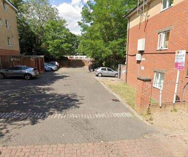 Cortis Road, SW15