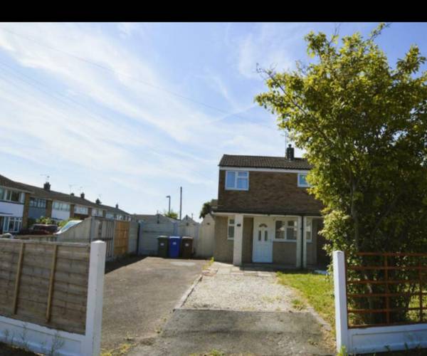 Parking on Wordsworth Close, RM18