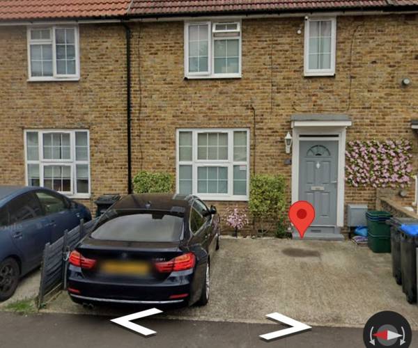 Parking on Bordesley road, SM4