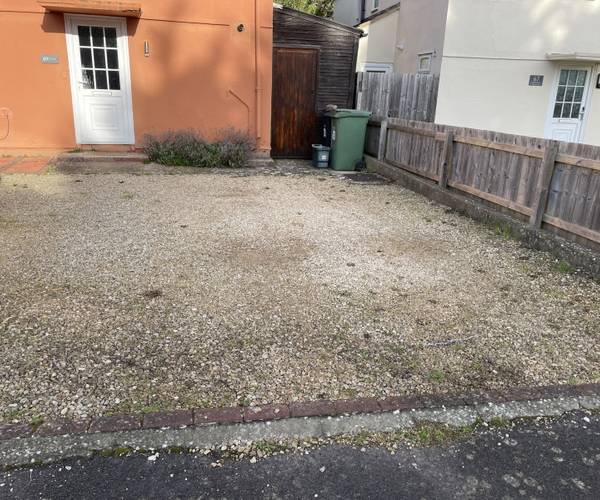 Parking on Edinburgh Drive, OX11
