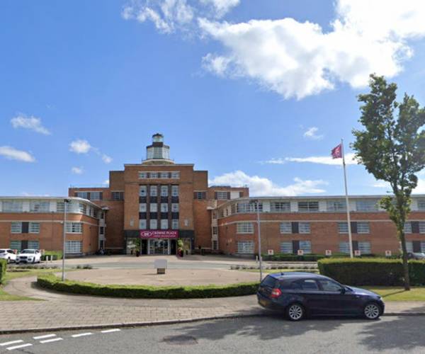 Crowne Plaza Liverpool John Lennon Airport Car Park