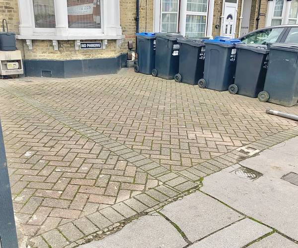 Parking on Woodville Road, CR7