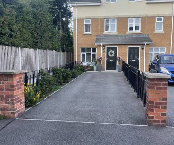 Cotteridge Close, M22