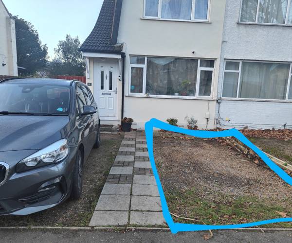 Parking on The Drive, TW14