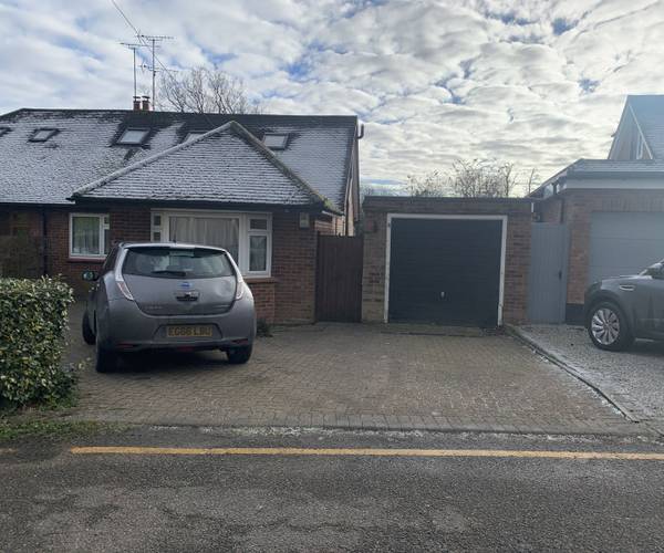 Parking on Tudor Close, CM15