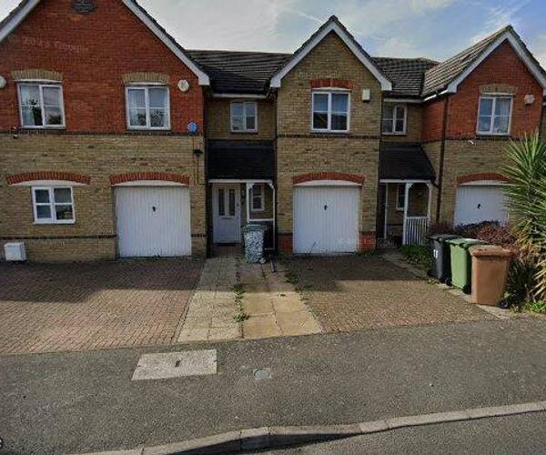 Parking on Joseph Hardcastle Close, SE14