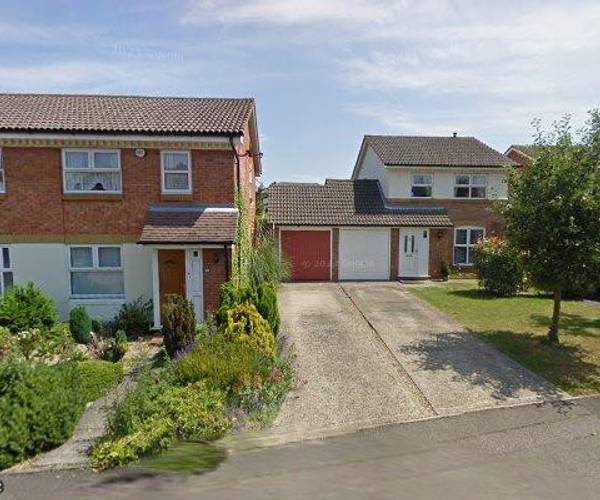 Parking on Rivett Close, SG7