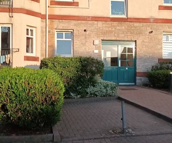 Parking on Sinclair Place, EH11