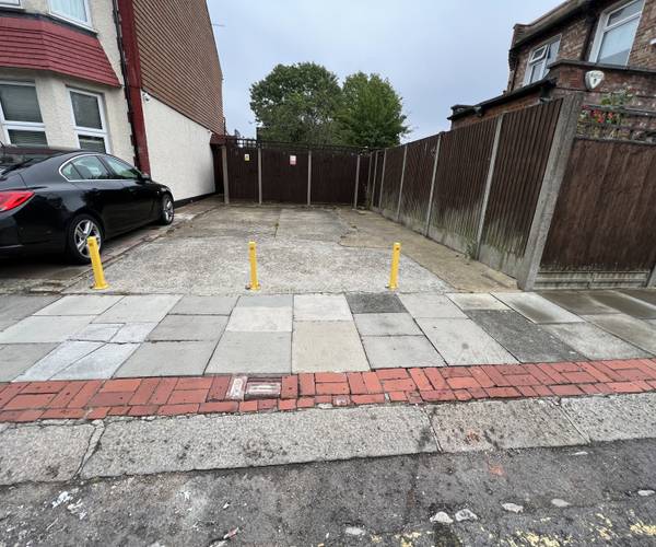 Parking on Lambert Road, N12