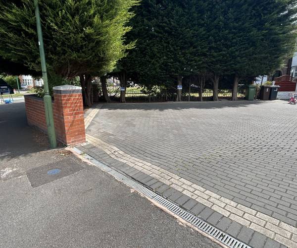 Parking on Harvard Road, B92