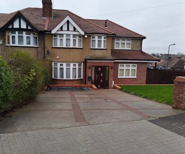 Parking on Alverstone Road, HA9