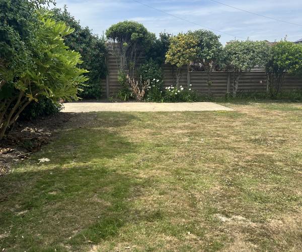 Parking on West Bracklesham Drive, PO20