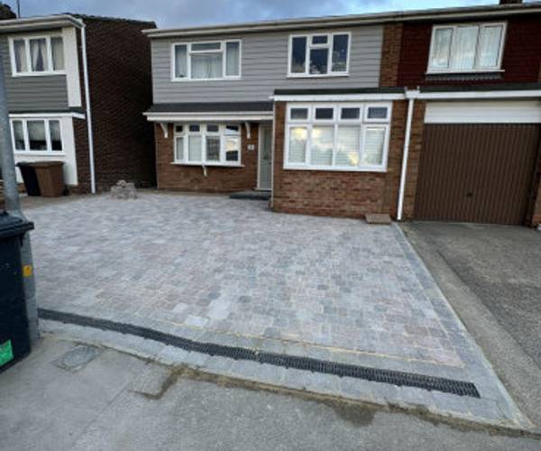 Parking on Hill View Road, CM1