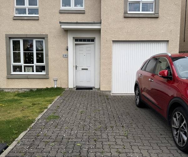 Parking on Craw Yard Place, EH12