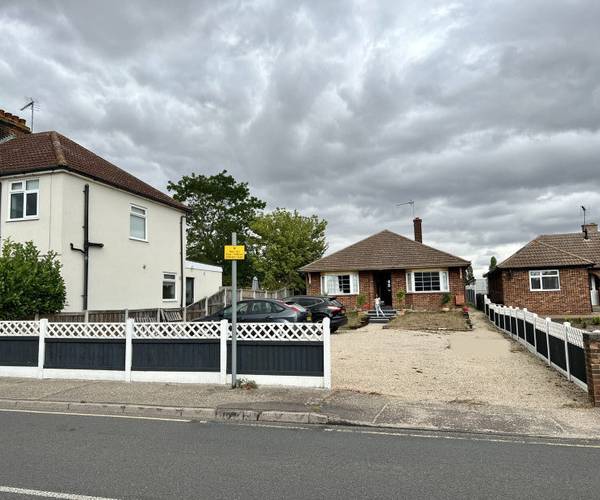Parking on Bergholt Road, CO4