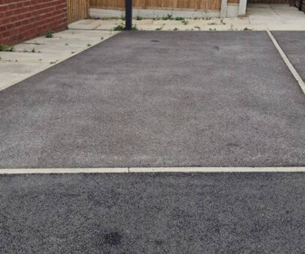 Parking on Upper Lake Drive, M11