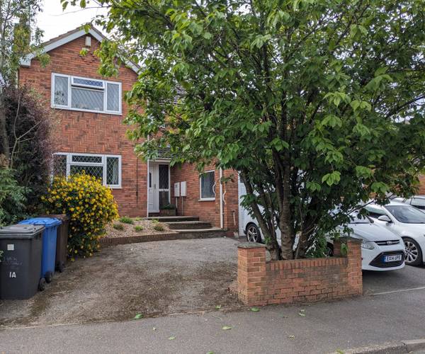 Parking on Balmoral Close, DE23