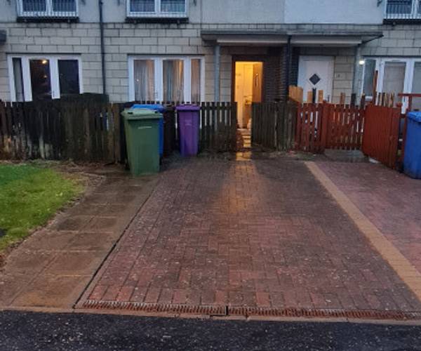 Parking on Belvidere Terrace, G31